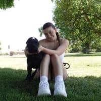 Sitter Profile Image: Lauryn W.