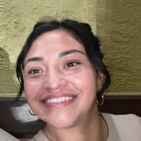 Sitter Profile Image: Flor C.