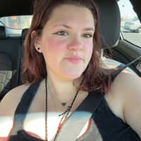 Sitter Profile Image: Angylynn K.