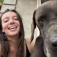 Sitter Profile Image: Simona T.