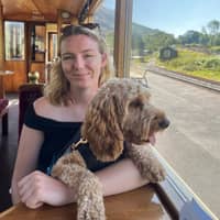 Sitter Profile Image: Laura G.