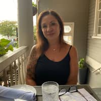 Sitter Profile Image: Lisa M.