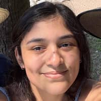 Sitter Profile Image: Lily R.