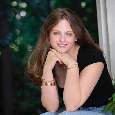 Sitter Profile Image: Gabriella K.
