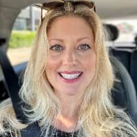 Sitter Profile Image: Wendy H.