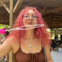 Sitter Profile Image: Abigail G.