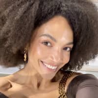 Sitter Profile Image: Leanora H.