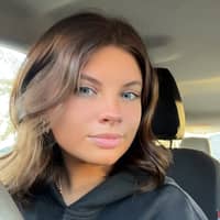 Sitter Profile Image: Elizabeth B.