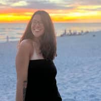 Sitter Profile Image: Hannah & Chris R.