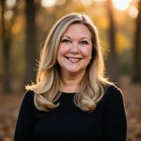 Sitter Profile Image: Sandie F.