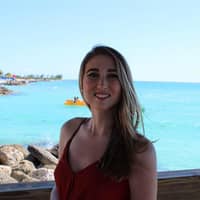 Sitter Profile Image: Lauren R.