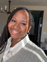 Sitter Profile Image: CHRISTINA B.