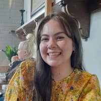 Sitter Profile Image: Caitlin H.