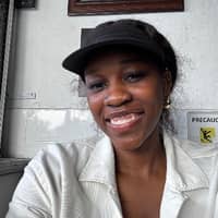 Sitter Profile Image: Oshauna M.