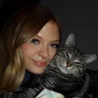 Sitter Profile Image: Holly H.