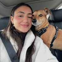 Sitter Profile Image: Leana O.