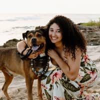 Sitter Profile Image: Alyssa T.