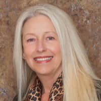 Sitter Profile Image: Cynthia W.