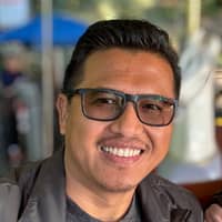 Sitter Profile Image: Tenzin J.