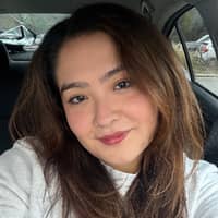 Sitter Profile Image: Deanna R.