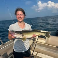 Sitter Profile Image: Isabella P.