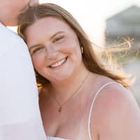 Sitter Profile Image: Holly S.