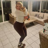 Sitter Profile Image: Avery D.