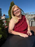 Sitter Profile Image: Sara R.