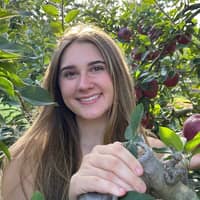 Sitter Profile Image: Maliaelena B.