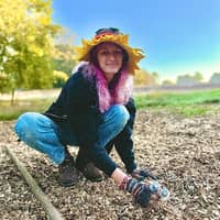 Sitter Profile Image: Sylvia L.