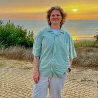 Sitter Profile Image: Lauren S.