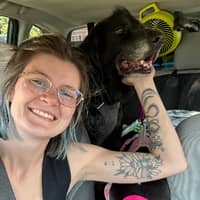 Sitter Profile Image: Riley R.