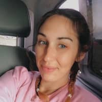 Sitter Profile Image: Laura M.