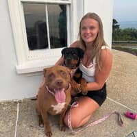 Sitter Profile Image: Jenna L.