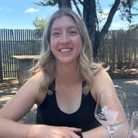 Sitter Profile Image: Julia M.