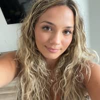 Sitter Profile Image: Vanessa D.