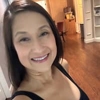 Sitter Profile Image: Denise S.