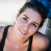 Sitter Profile Image: Leora C.