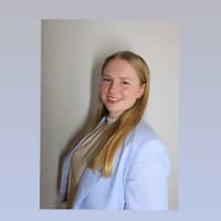 Sitter Profile Image: Demi B.