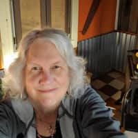 Sitter Profile Image: Sandra B.