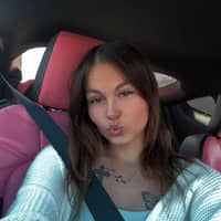 Sitter Profile Image: Isabella B.