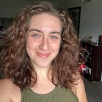 Sitter Profile Image: Sarah H.