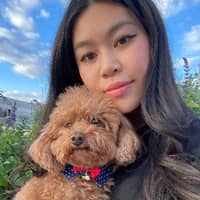 Sitter Profile Image: Julie N.