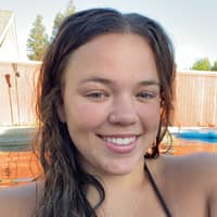 Sitter Profile Image: Hannah S.