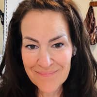 Sitter Profile Image: Robin M.