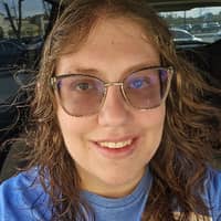 Sitter Profile Image: Stephanie L.