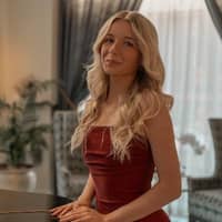 Sitter Profile Image: Rileigh R.