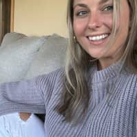 Sitter Profile Image: Hayley M.