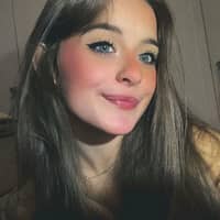 Sitter Profile Image: Alexis F.