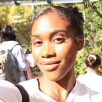 Sitter Profile Image: Shiyenne T.
